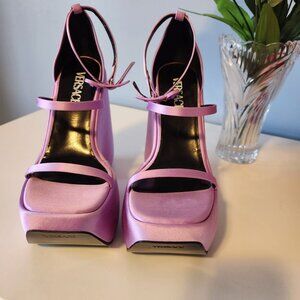 VERSACE Medusa Aevitas Satin Single Platform Pumps Size 38